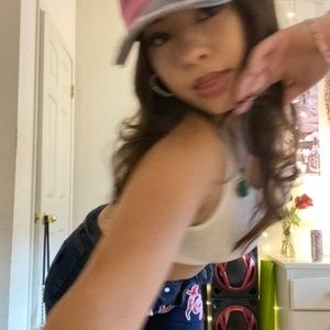 Meet your Posher, Jessenia